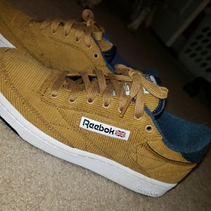 NEW CLUB C85 CORDUROY REEBOKS
